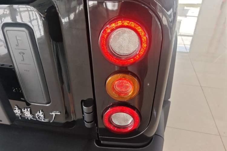 Used 212 T01 2024 2.0T Mechanic Right Rear Taillight