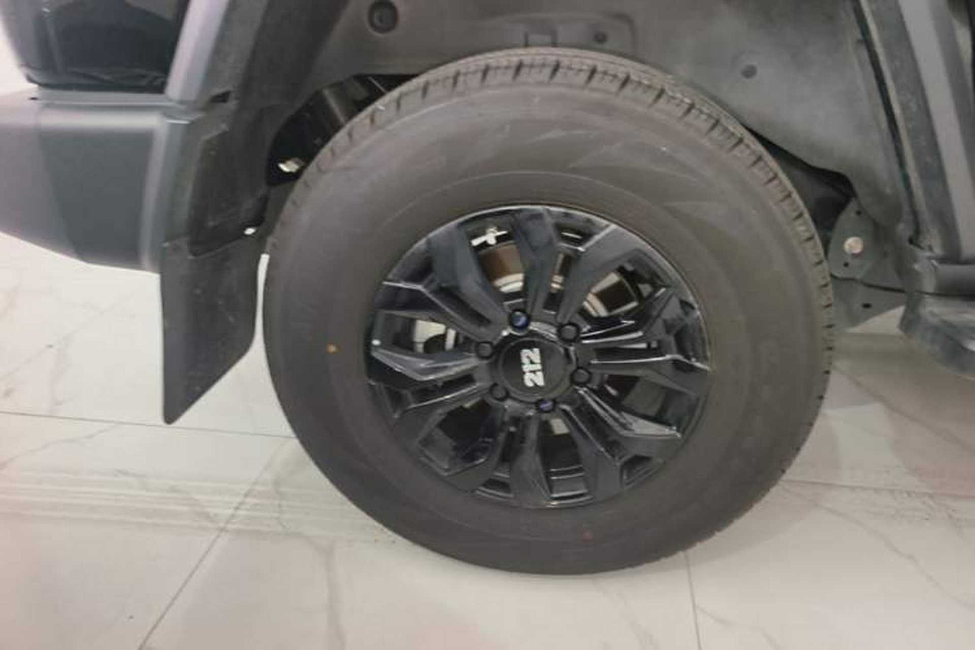 Used 212 T01 2024 2.0T Mechanic Right Rear Wheel Hub