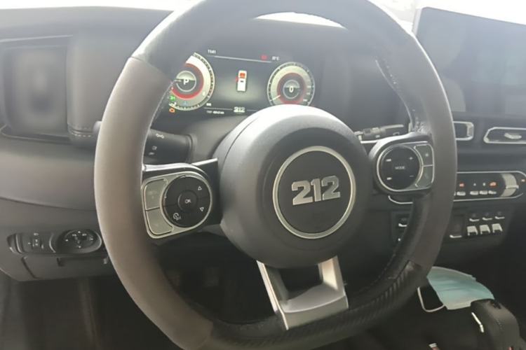 Used 212 T01 2024 2.0T Mechanic Steering Wheel