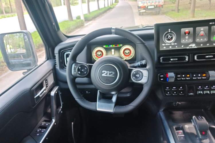 Used 212 T01 2024 2.0T Explorer Steering Wheel