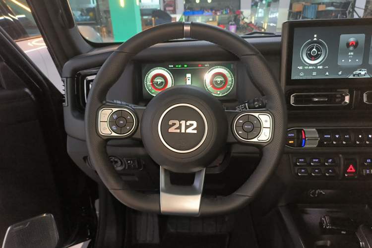 Used 212 T01 2024 2.0T Explorer Steering Wheel