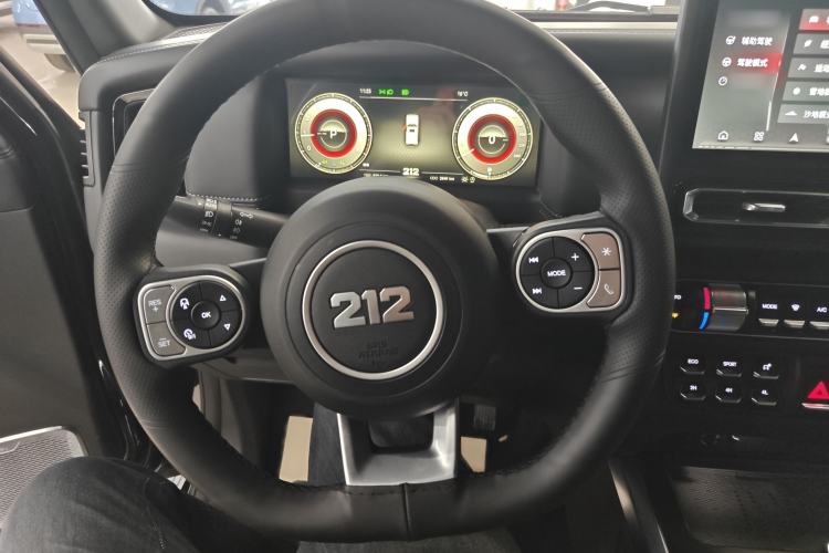 Used 212 T01 2024 2.0T Explorer Steering Wheel