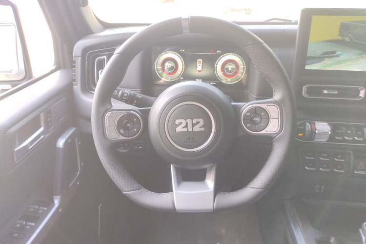 Used 212 T01 2024 2.0T Mechanic Steering Wheel