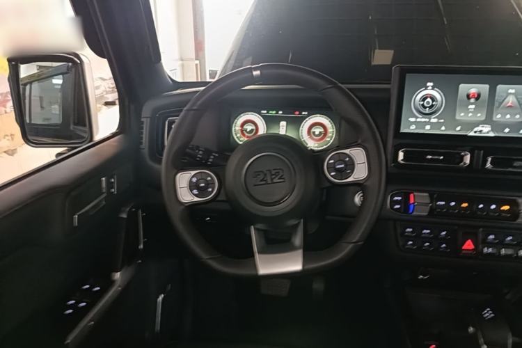 Used 212 T01 2024 2.0T Explorer Steering Wheel