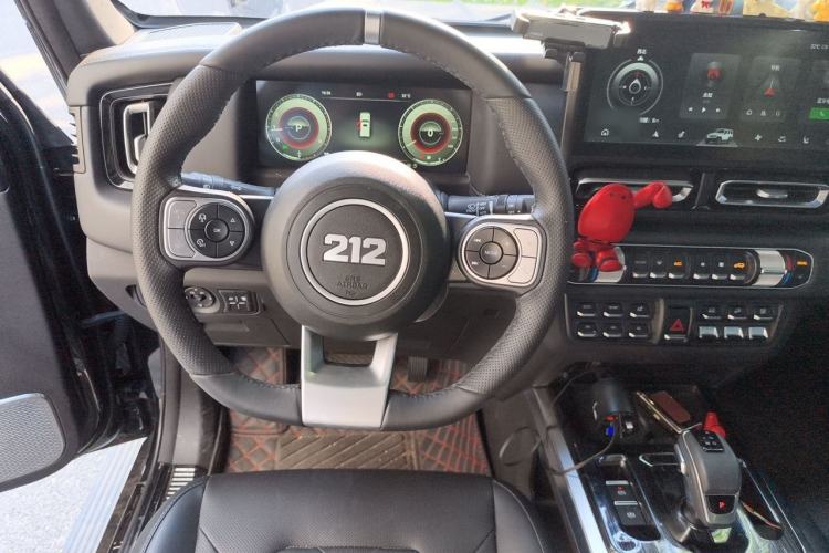 Used 212 T01 2024 2.0T Explorer Steering Wheel