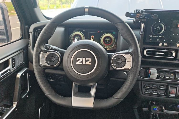 Used 212 T01 2024 2.0T Mechanic Steering Wheel