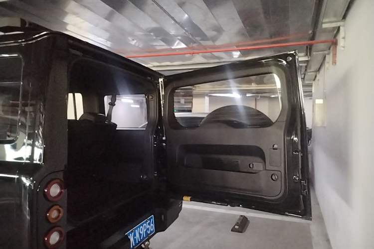 Used 212 T01 2024 2.0T Mechanic Trunk
