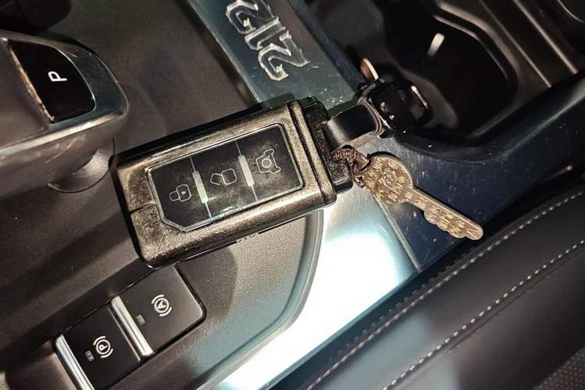 Used 212 T01 2024 2.0T Explorer Vehicle Key