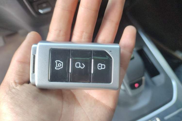 Used 212 T01 2024 2.0T Mechanic Vehicle Key
