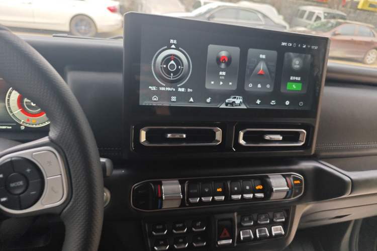 Used 212 T01 2024 2.0T Explorer Audio And AC Panel