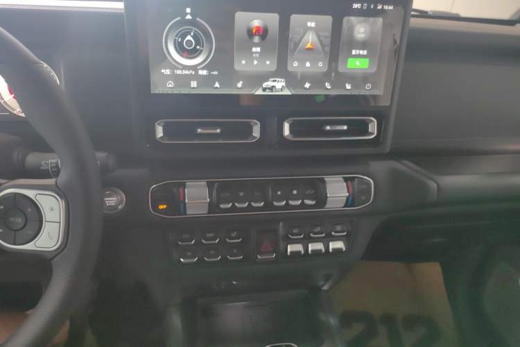 Used 212 T01 2024 2.0T Mechanic Audio And AC Panel
