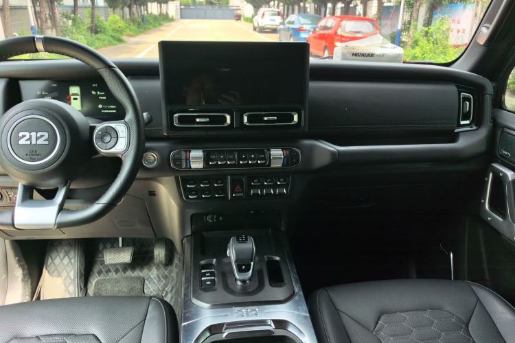 Used 212 T01 2024 2.0T Explorer Audio And AC Panel