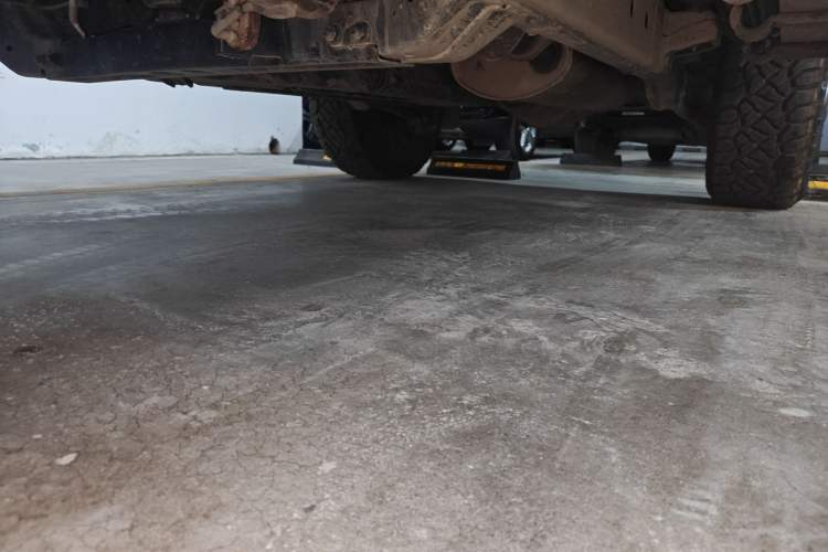 Used 212 T01 2024 2.0T Mechanic Chassis Front Left