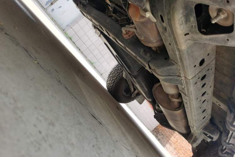 Used 212 T01 2024 2.0T Explorer Chassis Front Left