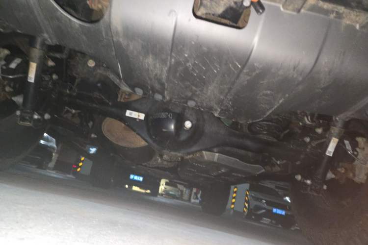 Used 212 T01 2024 2.0T Explorer Chassis Rear