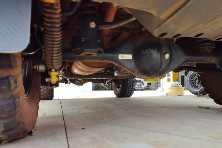 Used 212 T01 2024 2.0T Mechanic Chassis Rear Left