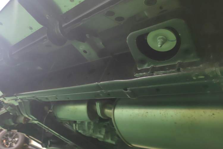 Used 212 T01 2024 2.0T Mechanic Chassis Rear Left