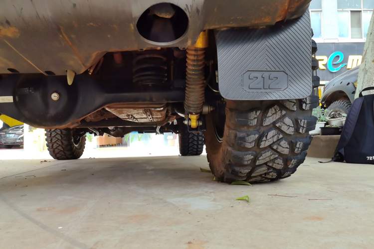 Used 212 T01 2024 2.0T Mechanic Chassis Rear Right