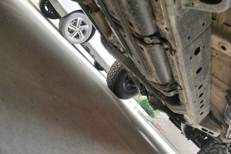 Used 212 T01 2024 2.0T Explorer Chassis Rear Right