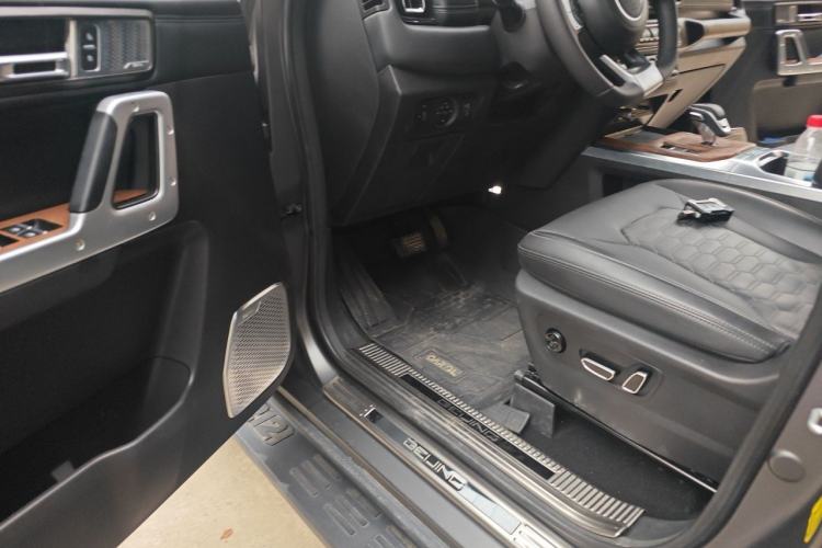 Used 212 T01 2024 2.0T Explorer Driver Seat