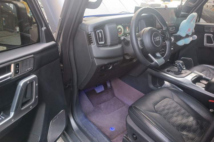 Used 212 T01 2024 2.0T Explorer Driver Seat