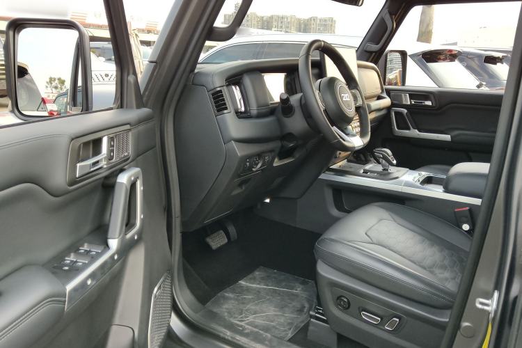 Used 212 T01 2024 2.0T Explorer Driver Seat