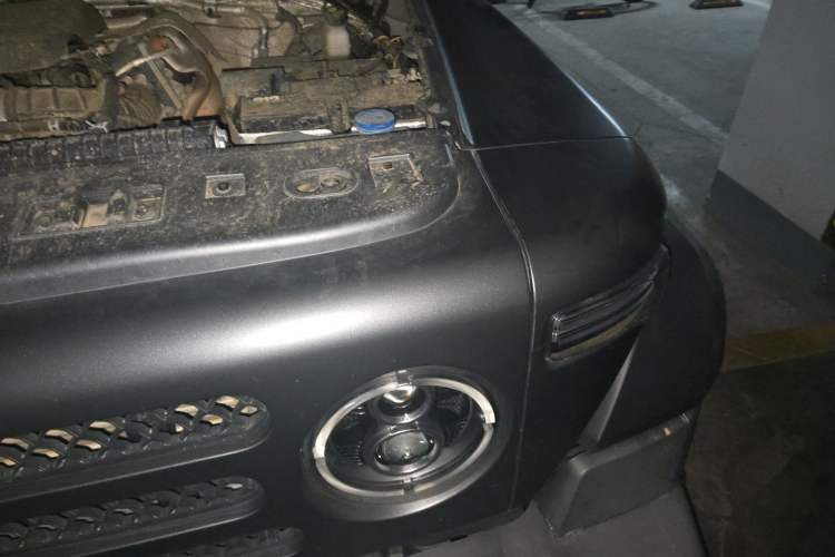 Used 212 T01 2024 2.0T Explorer Engine Bay Left