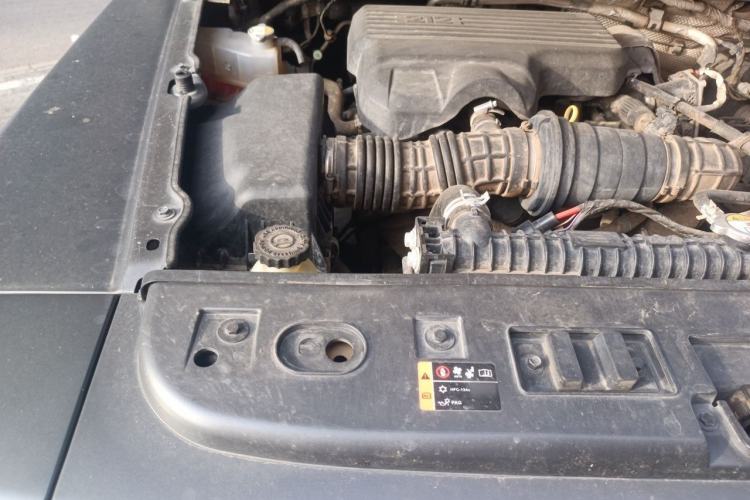 Used 212 T01 2024 2.0T Explorer Engine Bay Right