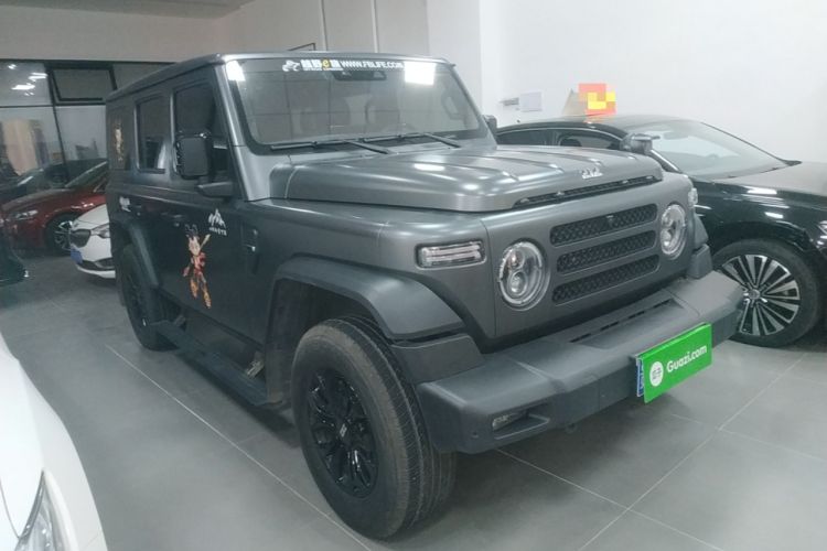 Used 212 T01 2024 2.0T Explorer Exterior 2