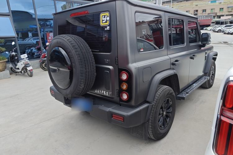 Used 212 T01 2024 2.0T Mechanic Exterior 3