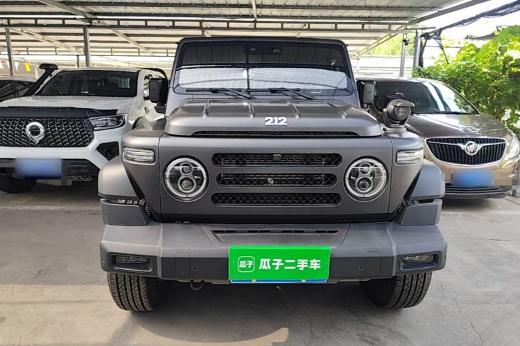 Used 212 T01 2024 2.0T Explorer Front