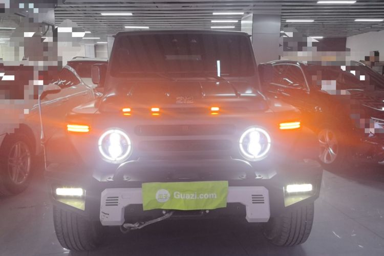 Used 212 T01 2024 2.0T Explorer Front