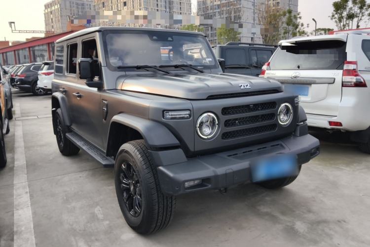 Used 212 T01 2024 2.0T Explorer Front Right 45 Deg