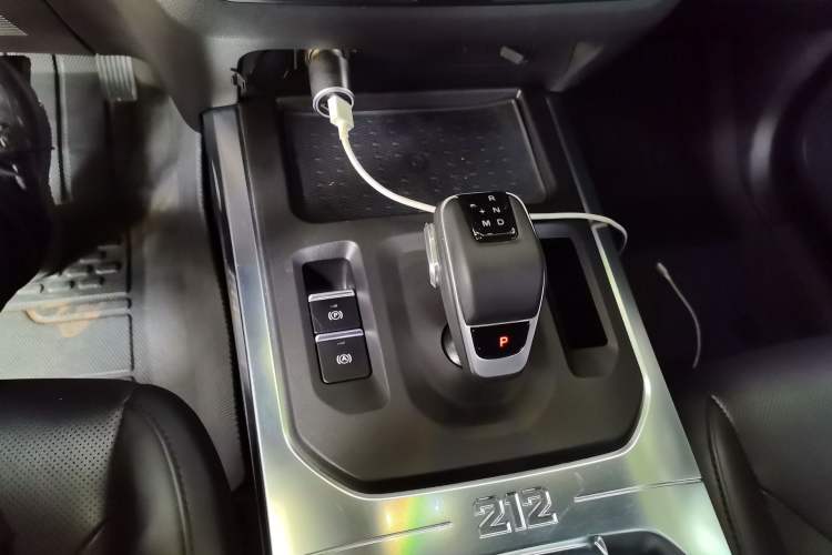 Used 212 T01 2024 2.0T Mechanic Gear Lever