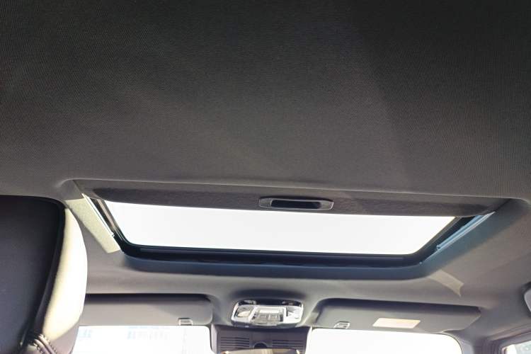 Used 212 T01 2024 2.0T Explorer Headliner
