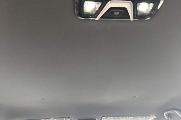 Used 212 T01 2024 2.0T Mechanic Headliner