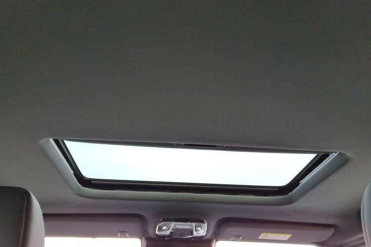 Used 212 T01 2024 2.0T Explorer Headliner