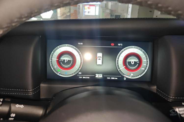 Used 212 T01 2024 2.0T Mechanic Instrument Cluster