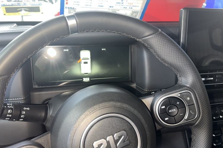 Used 212 T01 2024 2.0T Explorer Instrument Cluster