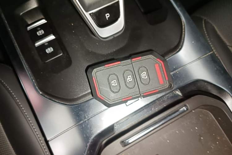 Used 212 T01 2024 2.0T Explorer Interior 1