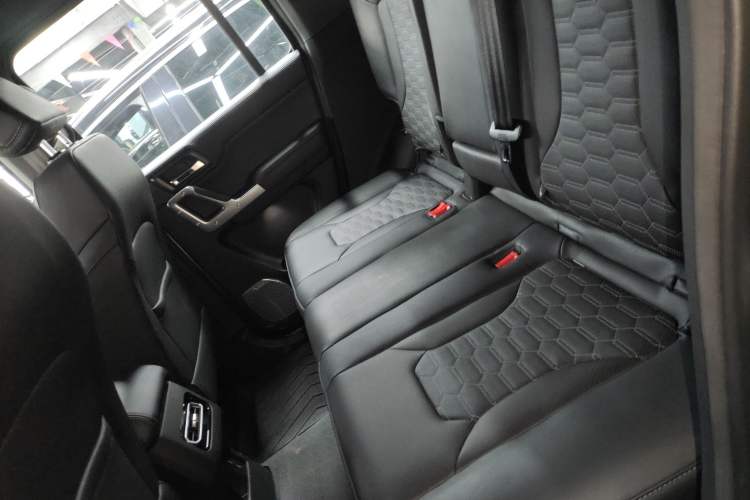 Used 212 T01 2024 2.0T Mechanic Interior 4
