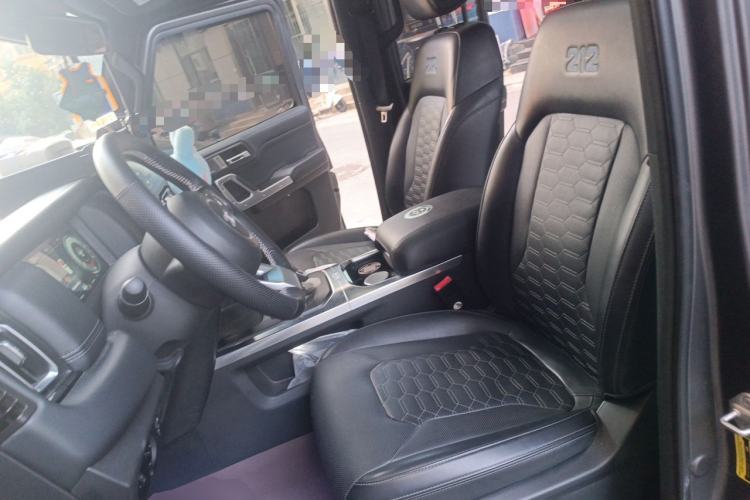 Used 212 T01 2024 2.0T Explorer Left Front Seat