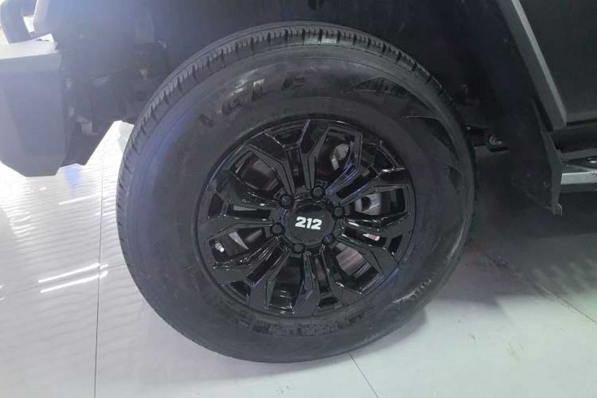Used 212 T01 2024 2.0T Explorer Left Front Wheel Hub