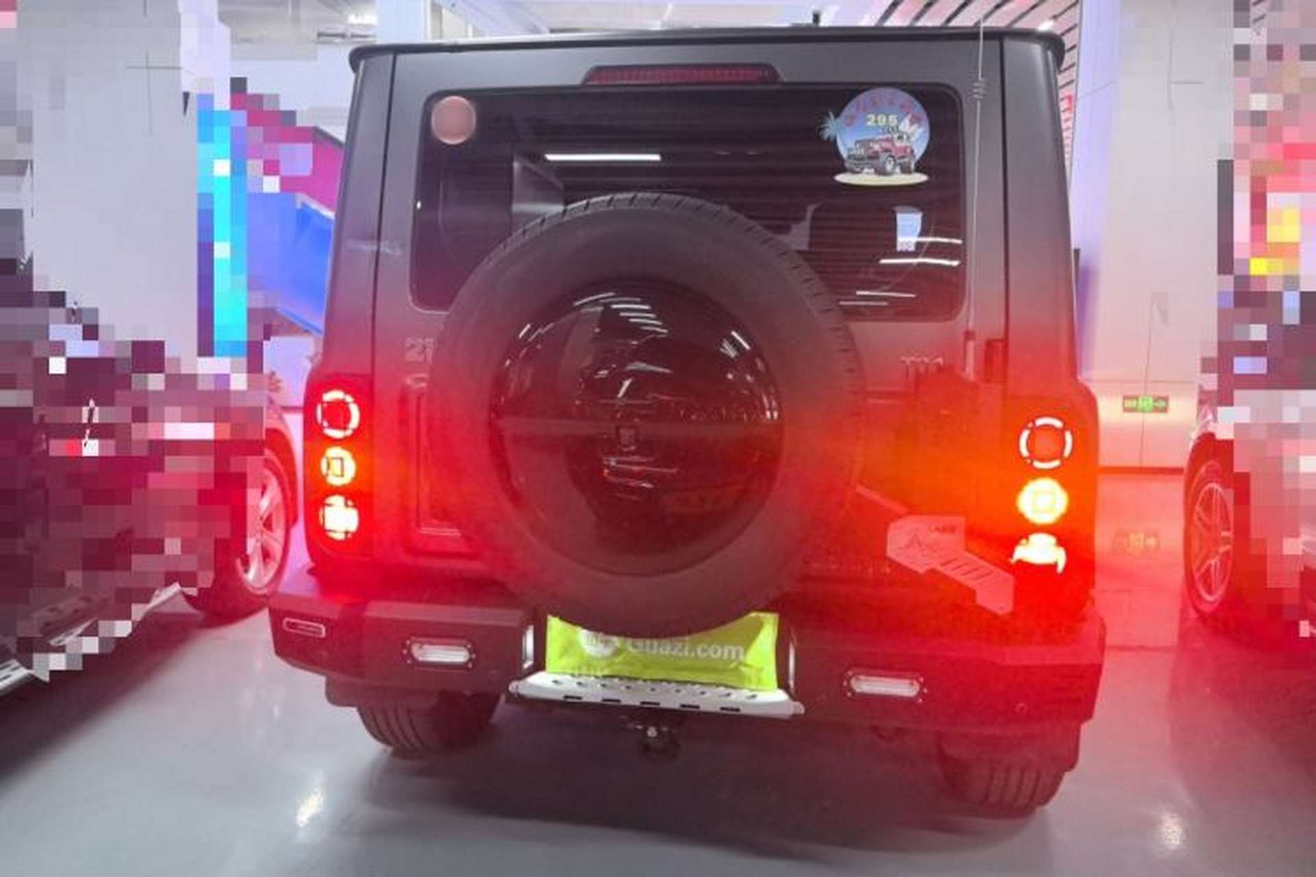 Used 212 T01 2024 2.0T Explorer Rear