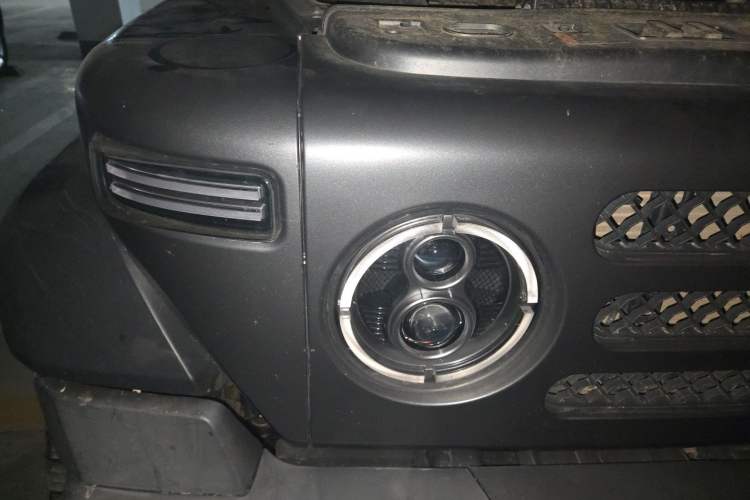 Used 212 T01 2024 2.0T Explorer Right Front Headlight