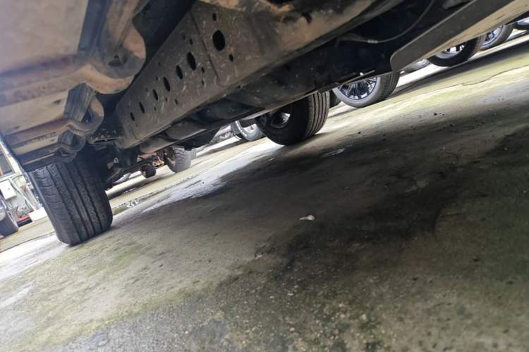 Used 212 T01 2024 2.0T Explorer Right Side Sill