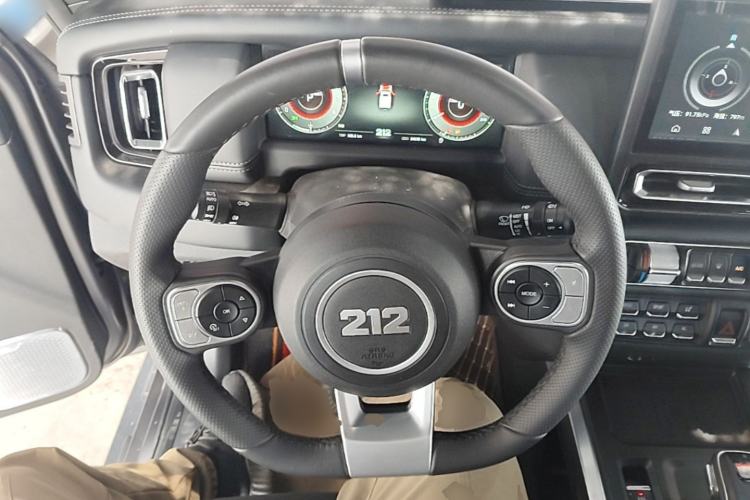 Used 212 T01 2024 2.0T Mechanic Steering Wheel