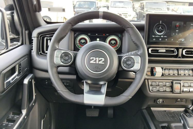 Used 212 T01 2024 2.0T Explorer Steering Wheel