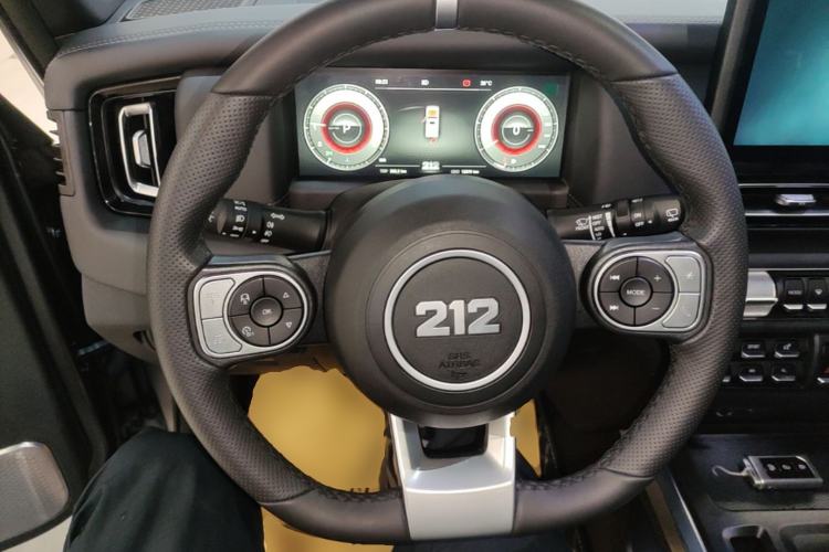 Used 212 T01 2024 2.0T Explorer Steering Wheel