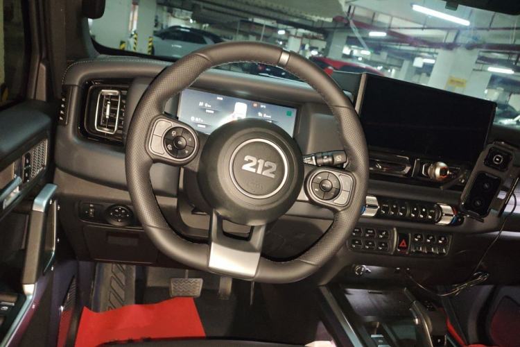 Used 212 T01 2024 2.0T Explorer Steering Wheel